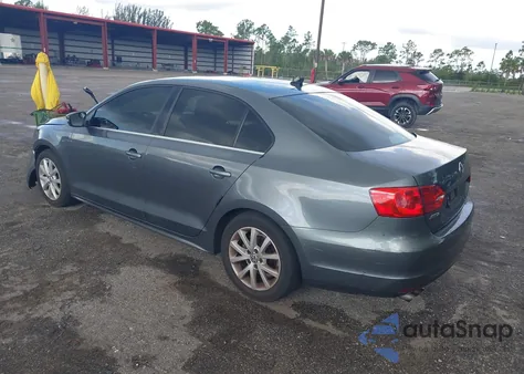 2014 Volkswagen Jetta 1.8T Se z USA, uszkodzony, nr VIN 3VWD07AJ9EM277085